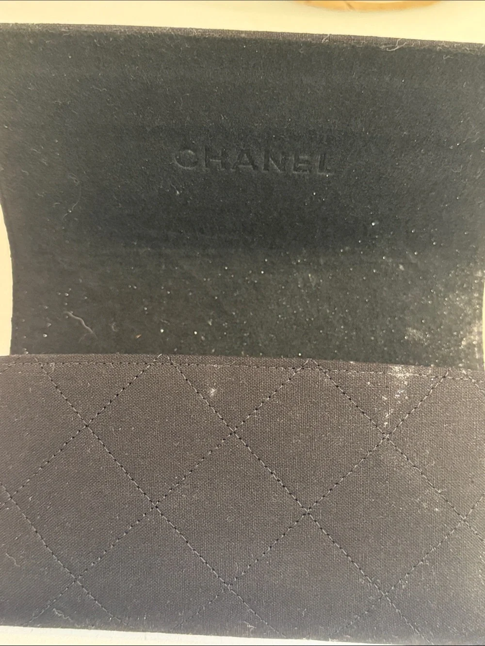 CHANEL Black Sunglasses with Gold CC Tweed Temples - Picture 8 of 8